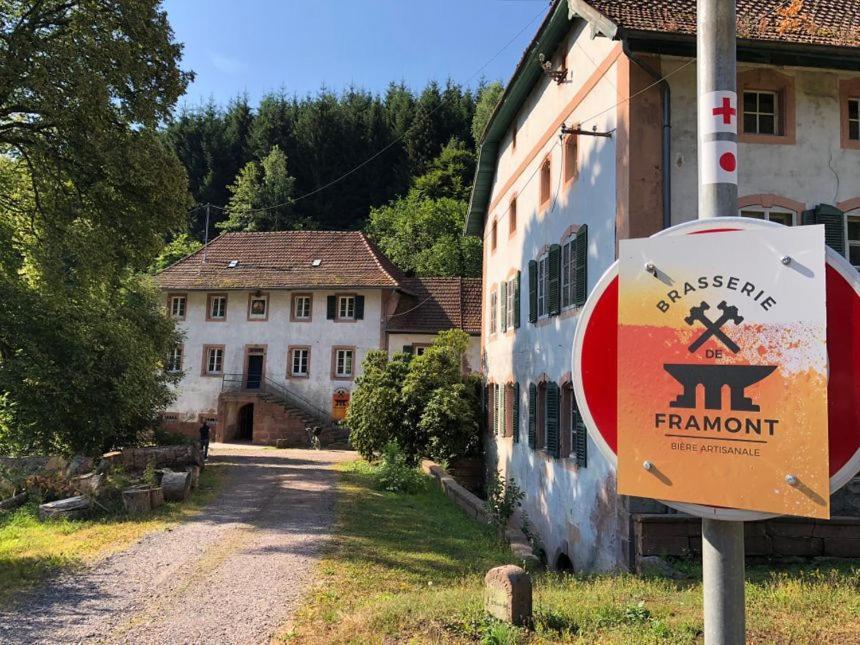 Appartamento La Demeure Des Forges Grandfontaine  Esterno foto